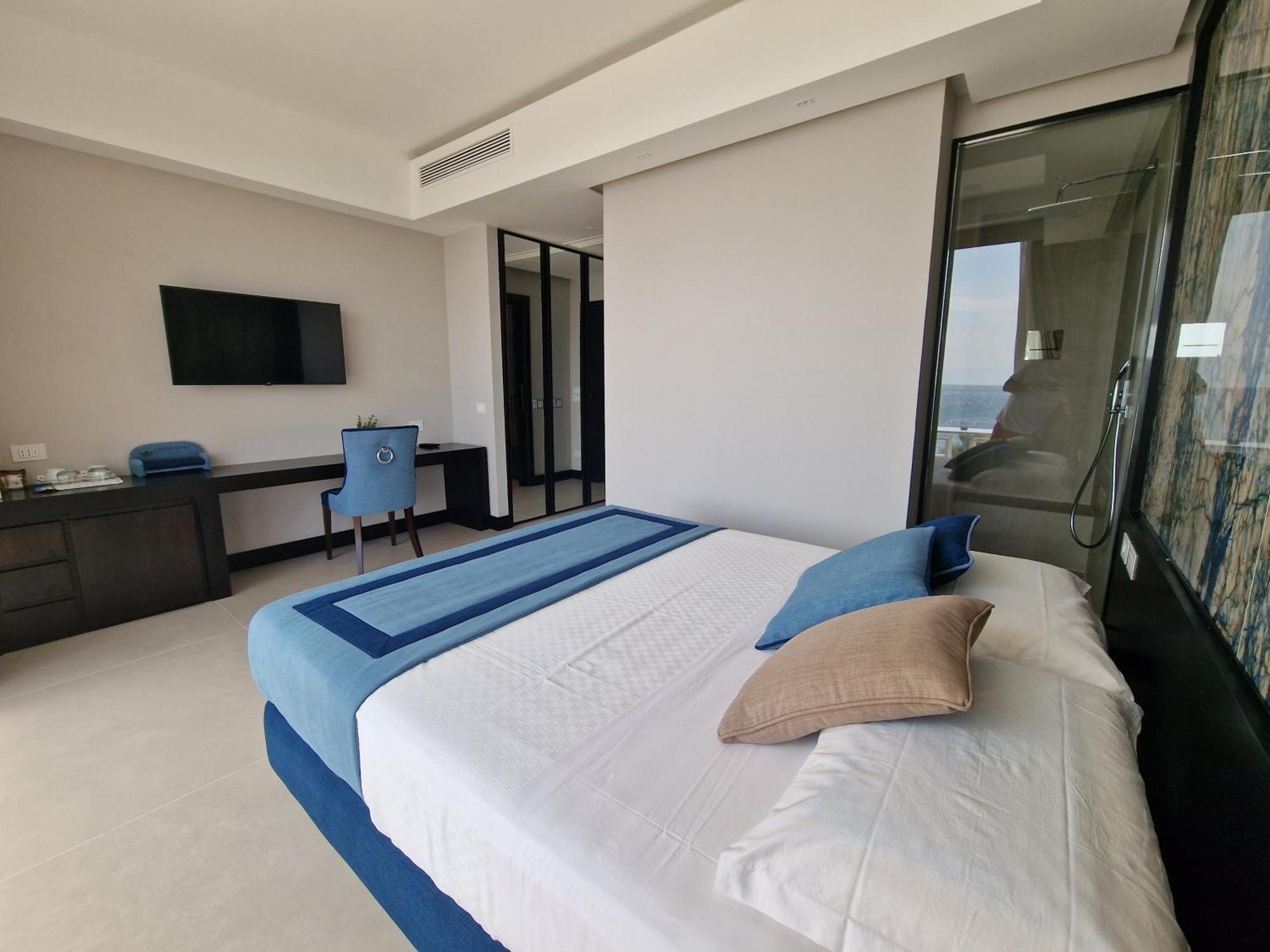 Ngonia Bay Boutique Hotel Milazzo Kültér fotó