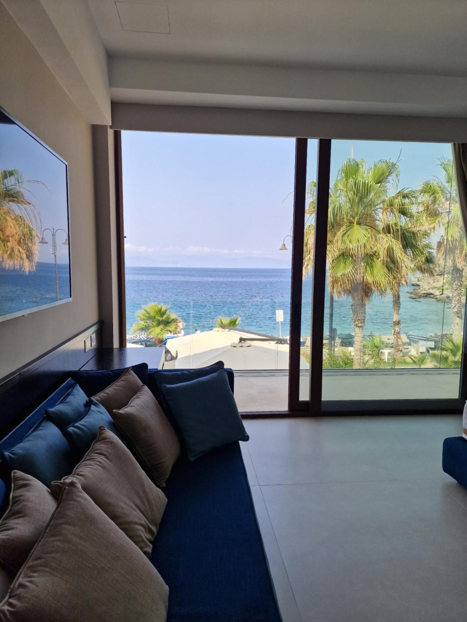 Ngonia Bay Boutique Hotel Milazzo Kültér fotó