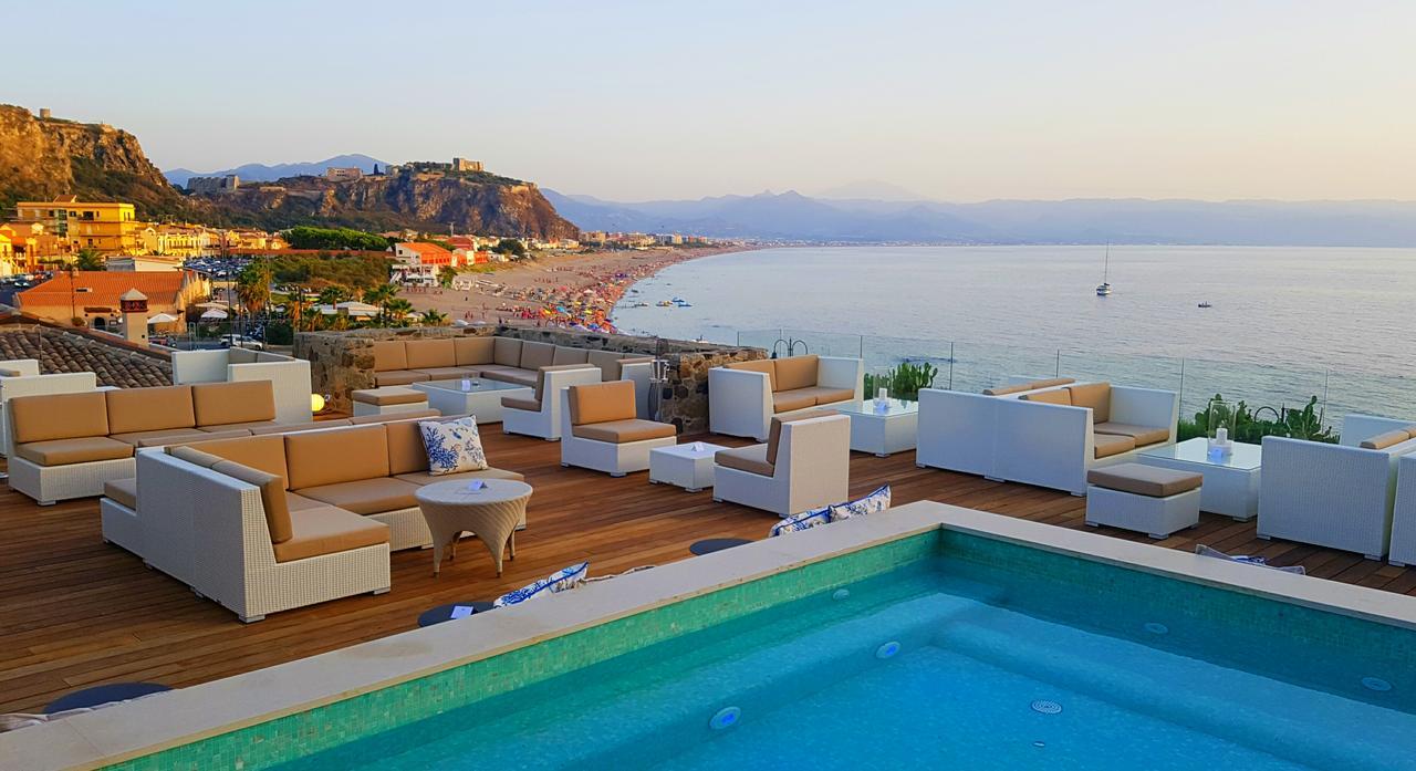 Ngonia Bay Boutique Hotel Milazzo Kültér fotó