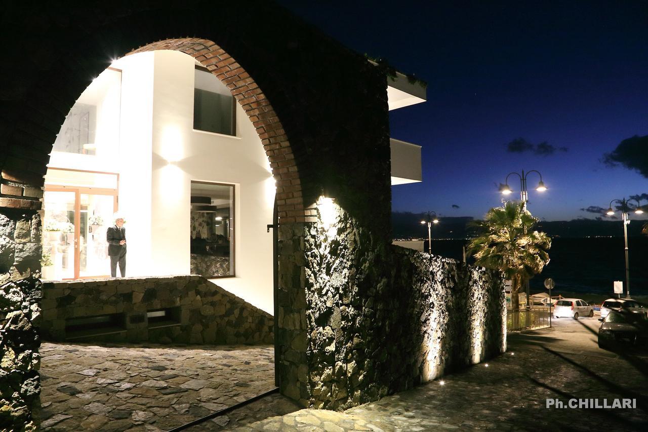 Ngonia Bay Boutique Hotel Milazzo Kültér fotó