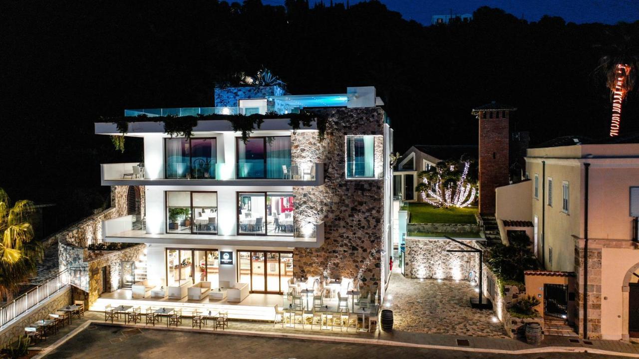 Ngonia Bay Boutique Hotel Milazzo Kültér fotó