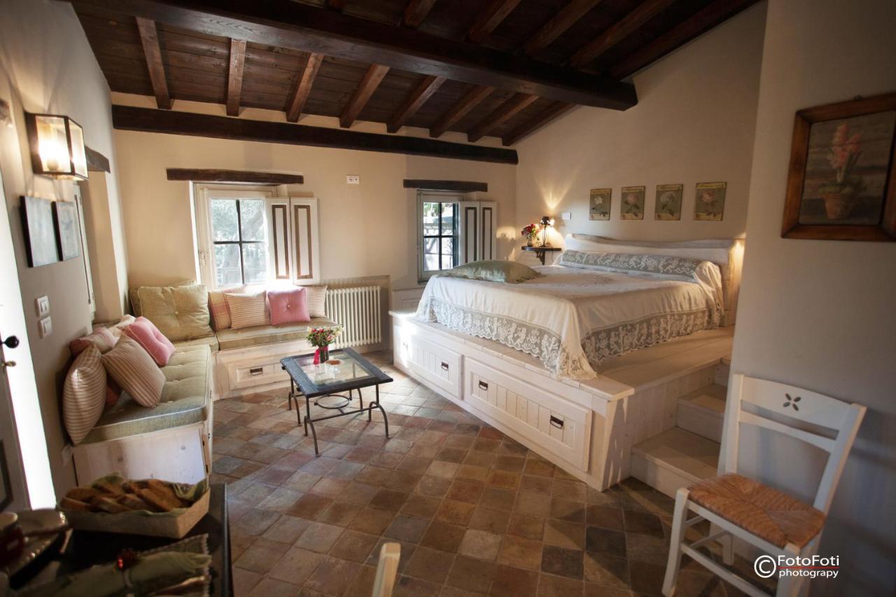 Ngonia Bay Boutique Hotel Milazzo Kültér fotó